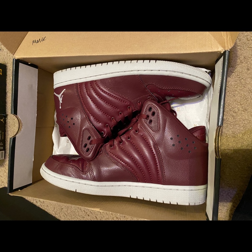 Jordan 1 Flight 4